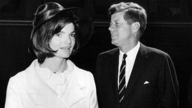   杰奎琳是美国第35任总统约翰·肯尼迪的夫人。