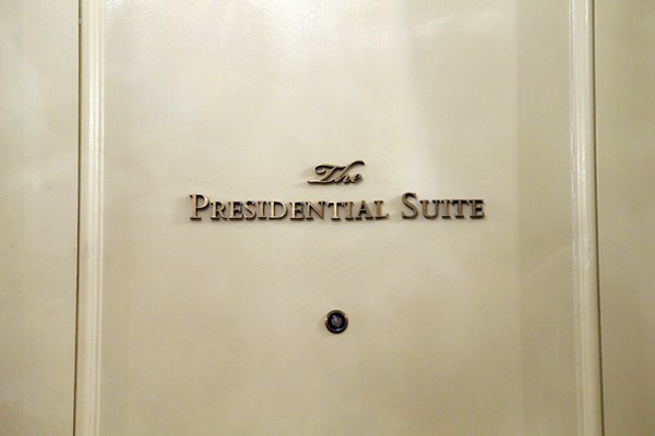 在纽约的华尔道夫-阿斯托里亚酒店，那间历任美国总统都曾下榻的神秘套房，终于对外开放。