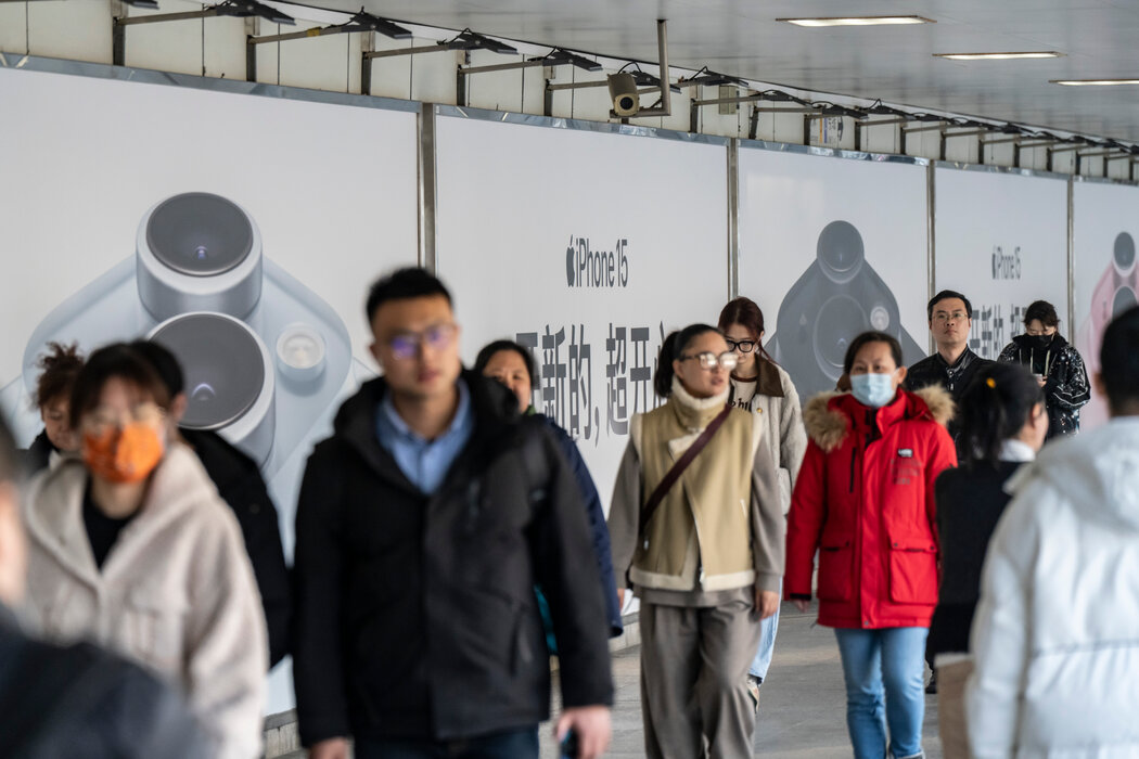 苹果在上海等城市投放广告，提醒居民仍然可以购买iPhone 15。