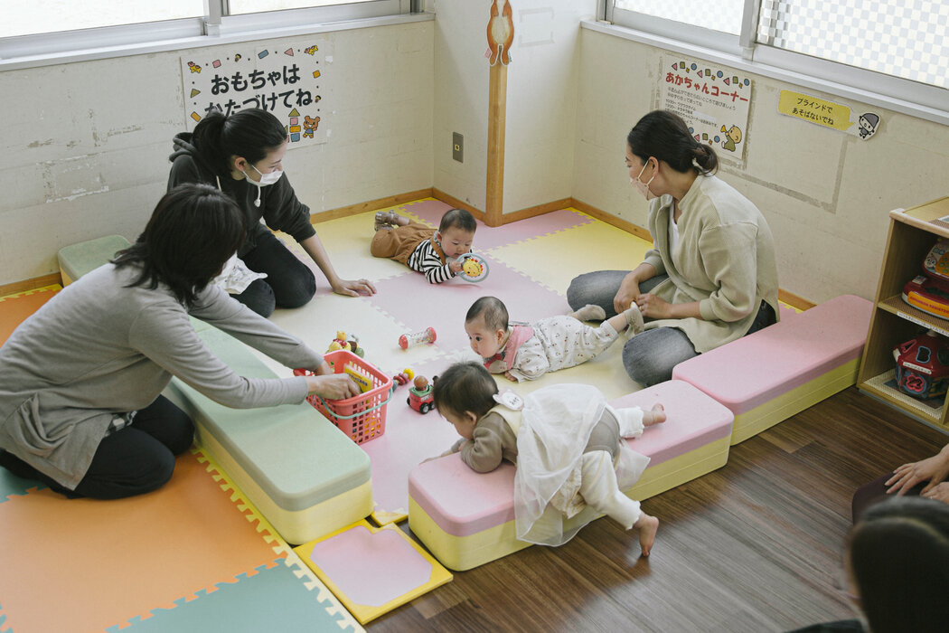 日本人口继续萎缩，去年的出生率降至最低点。