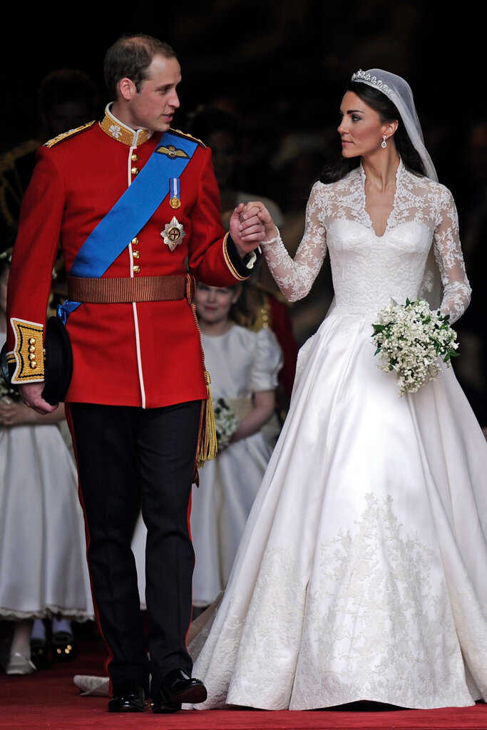 2011年，威廉王子和凯瑟琳在婚礼当天。