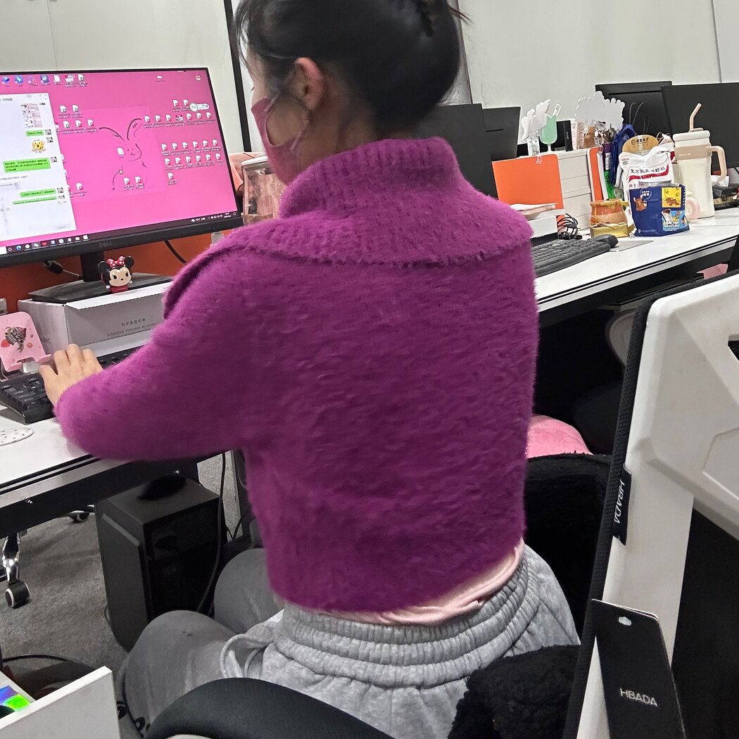 杰西卡·蒋说,由于通勤时间长,她没有那么多时间用在上班前的打扮上。